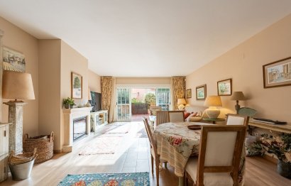 House - Semi-Detached House - Resale - Marbella - Nagüeles