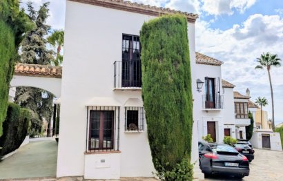 House - Semi-Detached House - Resale - Marbella - Nagüeles