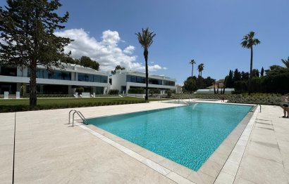 House - Semi-Detached House - Resale - Marbella - Nueva Andalucia