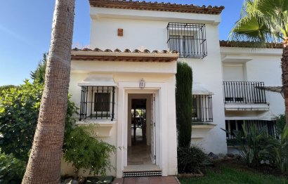 House - Townhouse - Resale - El Paraiso - El Paraíso