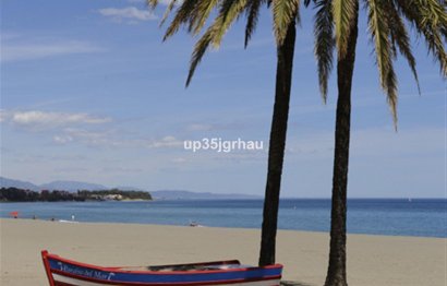 House - Townhouse - Resale - Estepona - Estepona Centro