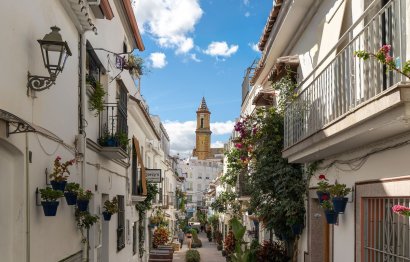 House - Townhouse - Resale - Estepona - Estepona Centro