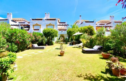 House - Townhouse - Resale - Estepona - Estepona Centro