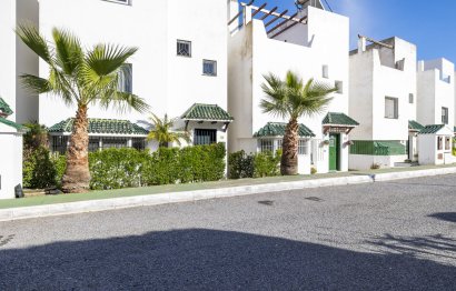 House - Townhouse - Resale - Estepona - Estepona Centro