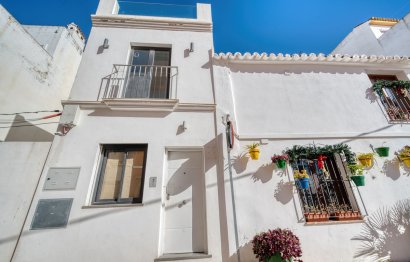 House - Townhouse - Resale - Estepona - Estepona Centro