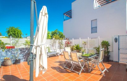 House - Townhouse - Resale - Estepona - Estepona Centro