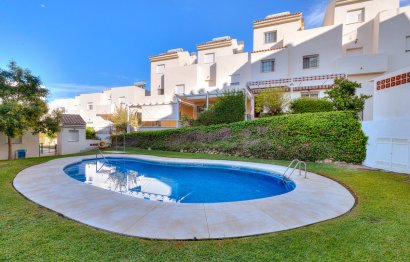 House - Townhouse - Resale - Estepona - Estepona Centro