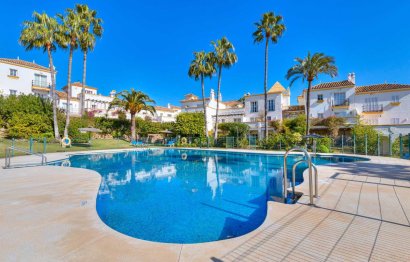 House - Townhouse - Resale - Estepona - Estepona Centro