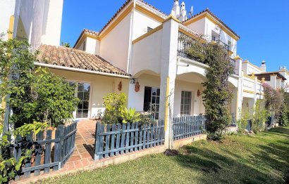 House - Townhouse - Resale - Estepona - Estepona Centro