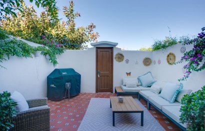 House - Townhouse - Resale - Estepona - Estepona Centro