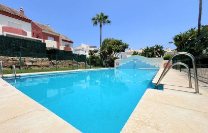 House - Townhouse - Resale - Estepona - Estepona Centro