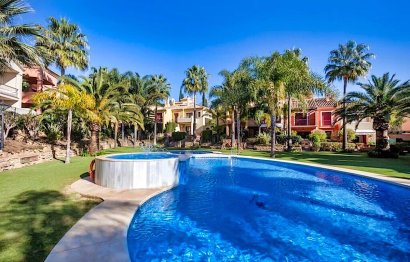 House - Townhouse - Resale - Marbella - Marbella Centro