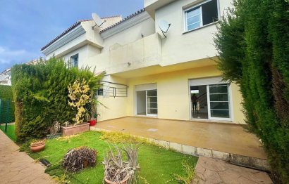 House - Townhouse - Resale - Marbella - Nueva Andalucia