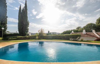 House - Townhouse - Resale - Marbella - Nueva Andalucia