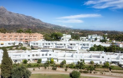 House - Townhouse - Resale - Marbella - Nueva Andalucia