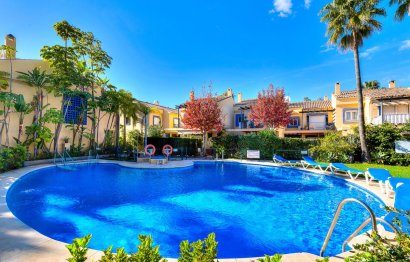 House - Townhouse - Resale - Marbella - Nueva Andalucia