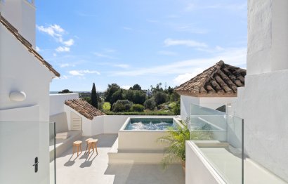 House - Townhouse - Resale - Marbella - Nueva Andalucia