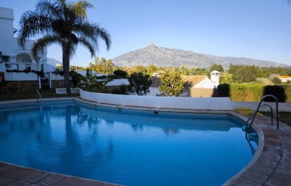 House - Townhouse - Resale - Marbella - Nueva Andalucia