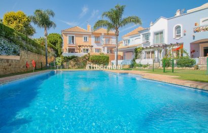 House - Townhouse - Resale - Marbella - Nueva Andalucia