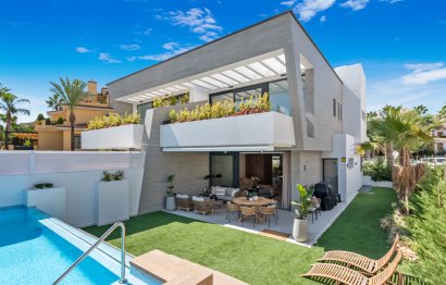 House - Townhouse - Resale - Marbella - Puerto Banús