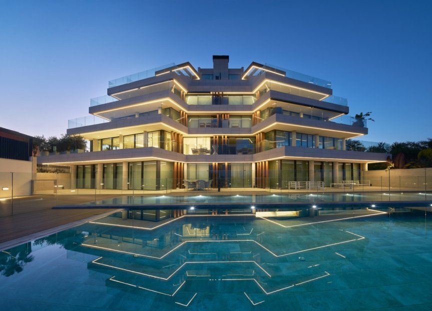 New Build - Apartment / flat - Estepona