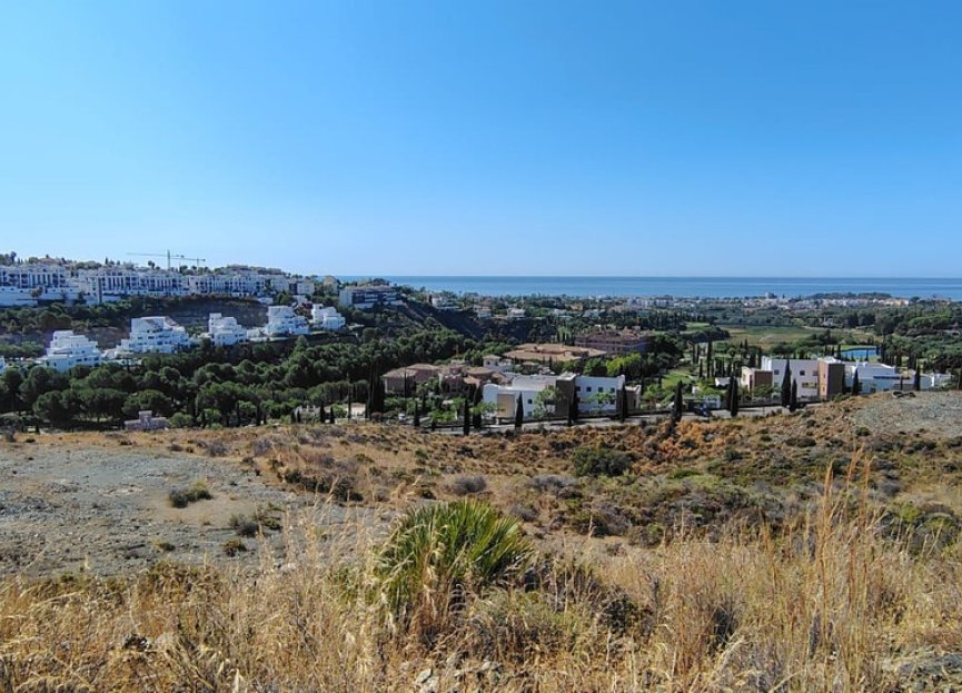 New Build - Plot - Residential Plot - Estepona - Cancelada