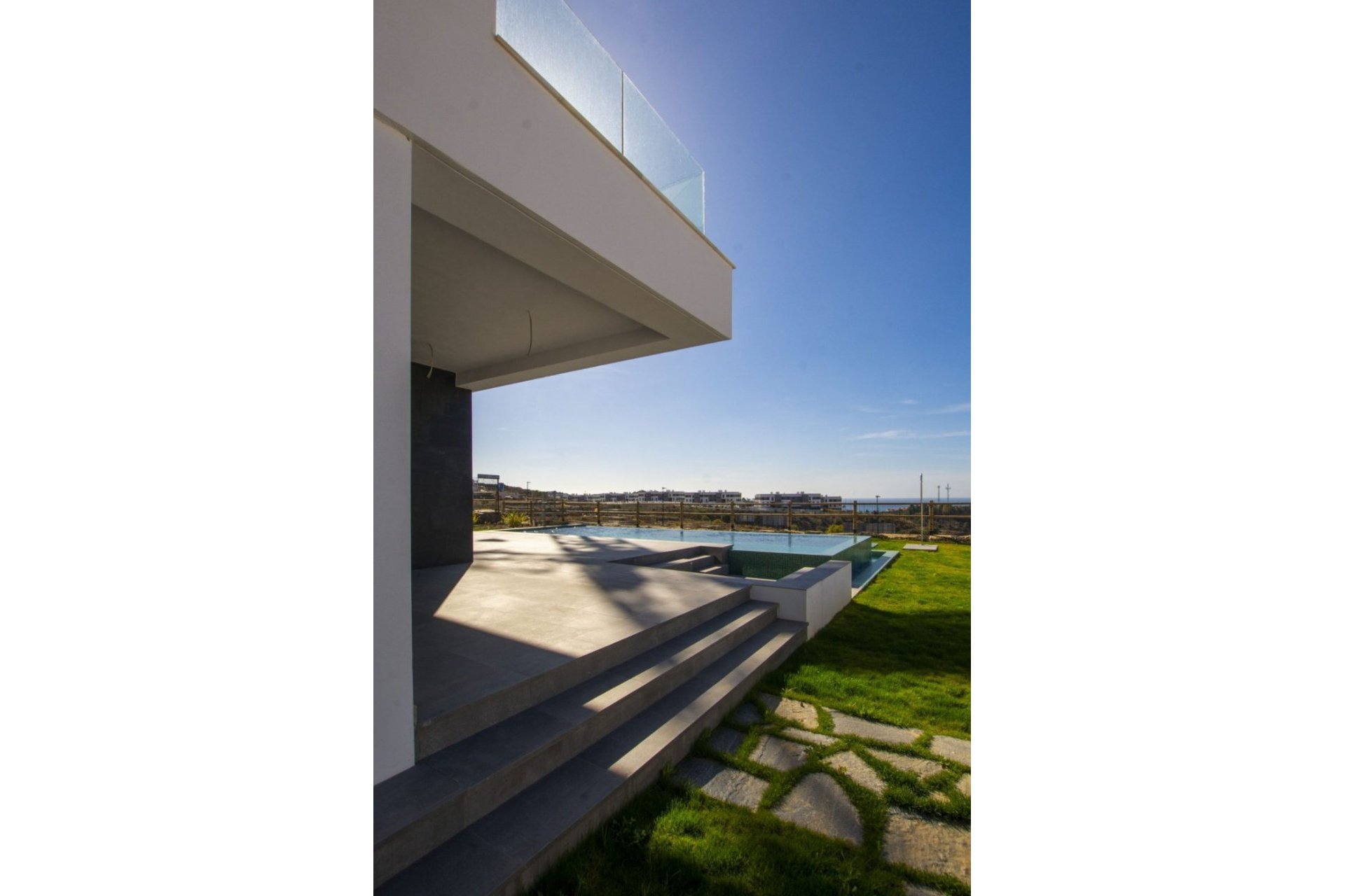 Obra nueva - Villa - Málaga - Limonar