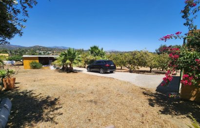 Plot - Land - Resale - Estepona - Estepona Centro