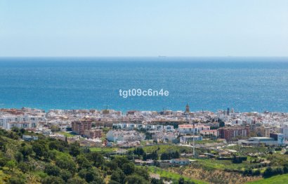 Plot - Land - Resale - Estepona - Estepona Centro