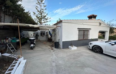 Plot - Land - Resale - Estepona - Estepona Centro