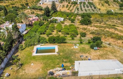 Plot - Land with Ruin - Resale - Estepona - Estepona Centro
