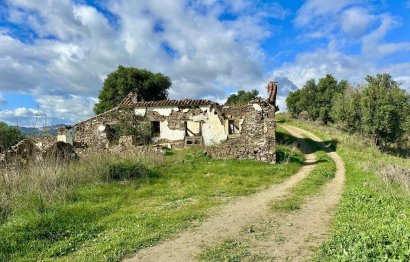 Plot - Land with Ruin - Resale - Mijas - La Cala