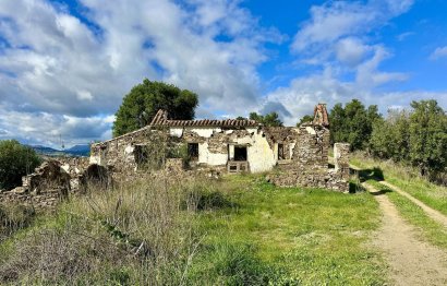 Plot - Land with Ruin - Resale - Mijas - La Cala