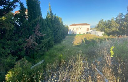 Plot - Resale - Estepona -
                Estepona