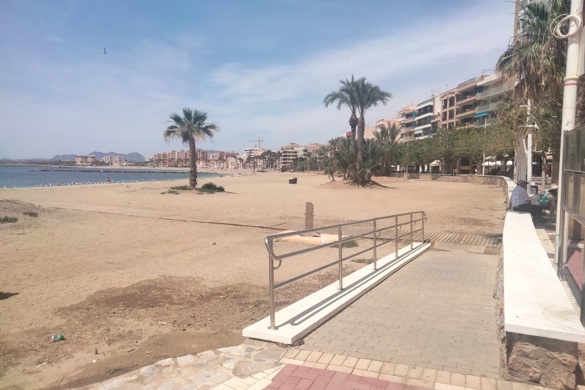 Resale - Apartment - Aguilas - Center