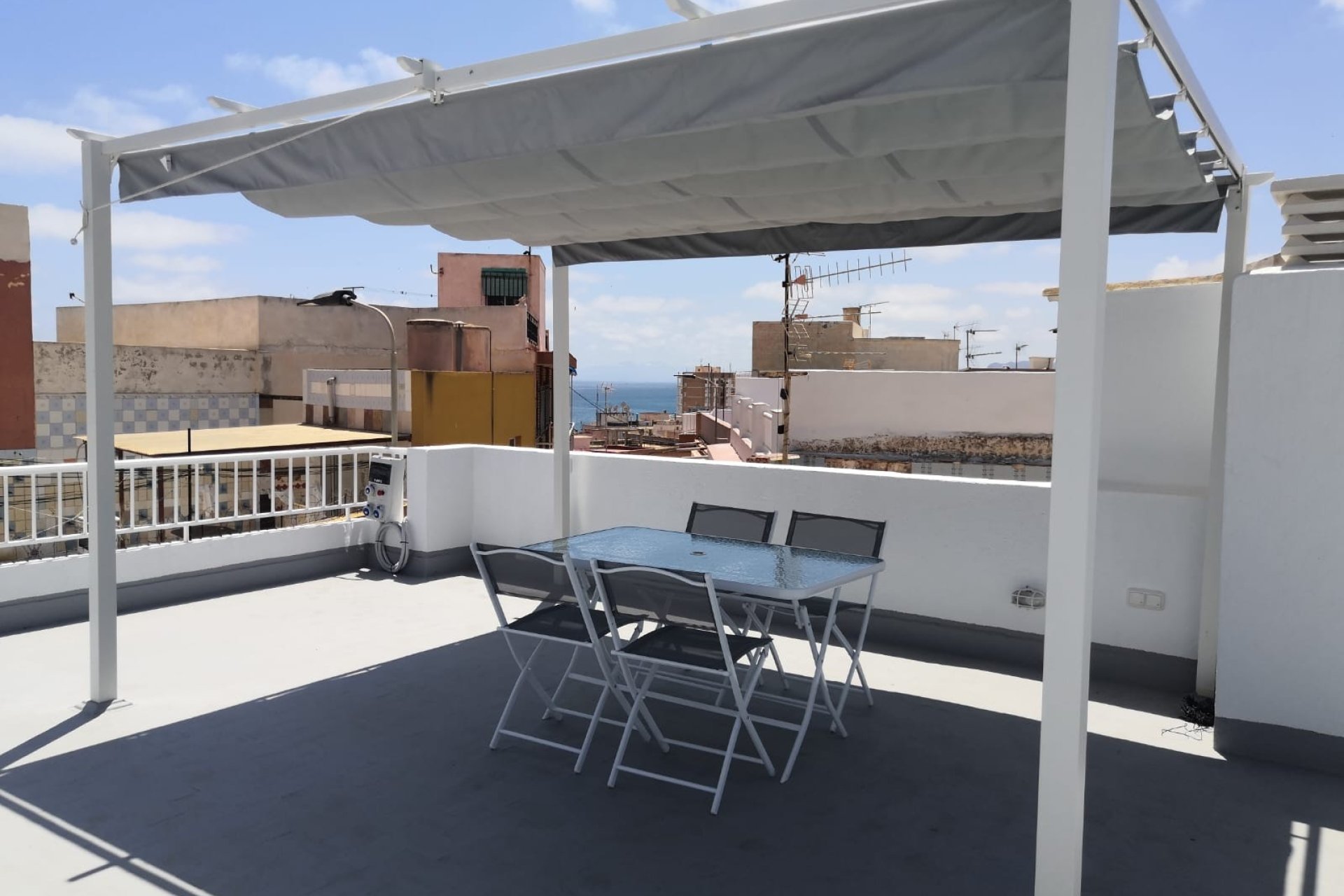 Resale - Apartment - Aguilas - Center