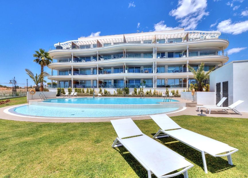 Resale - Apartment - Benalmádena