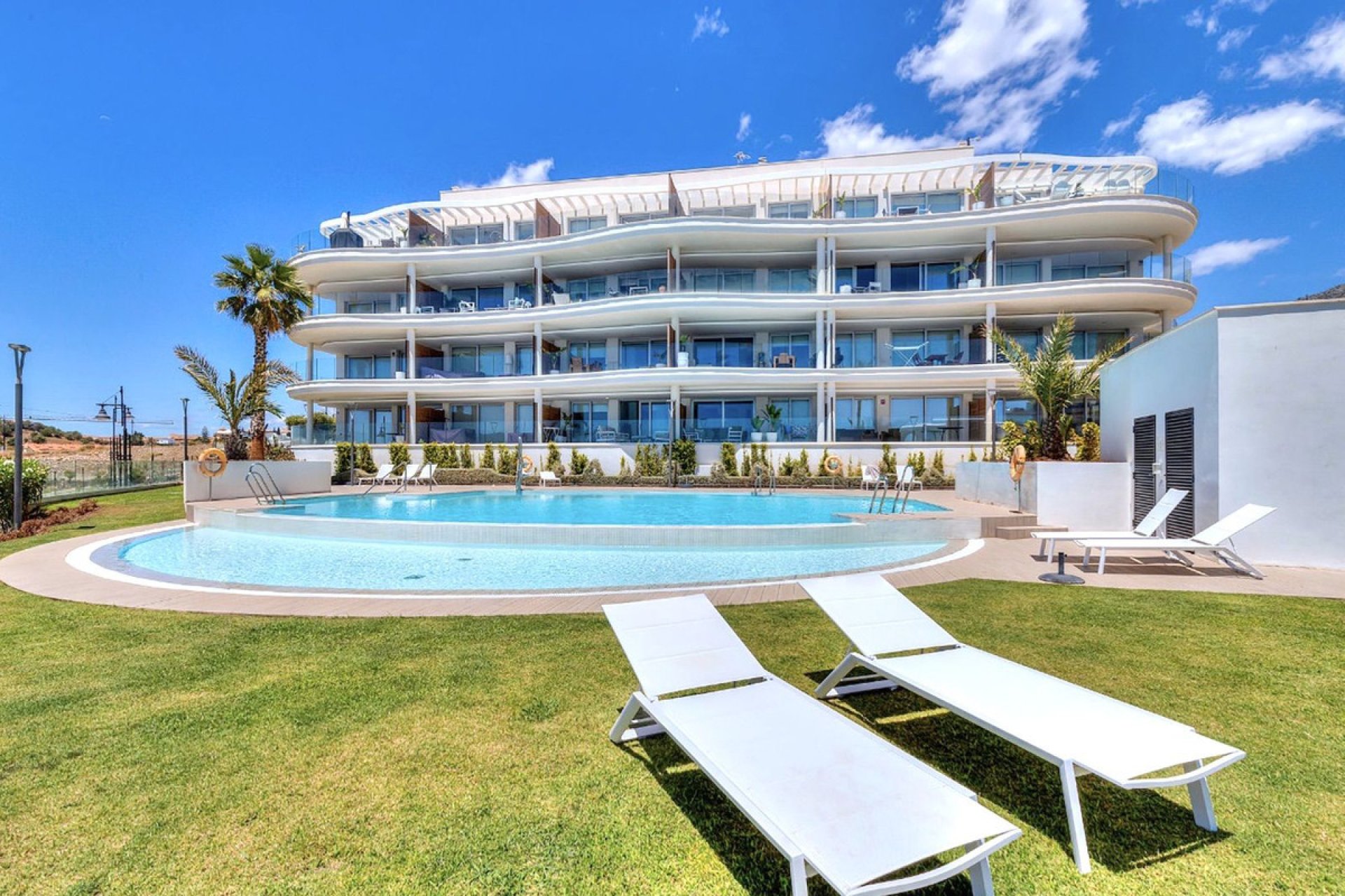 Resale - Apartment - Benalmádena