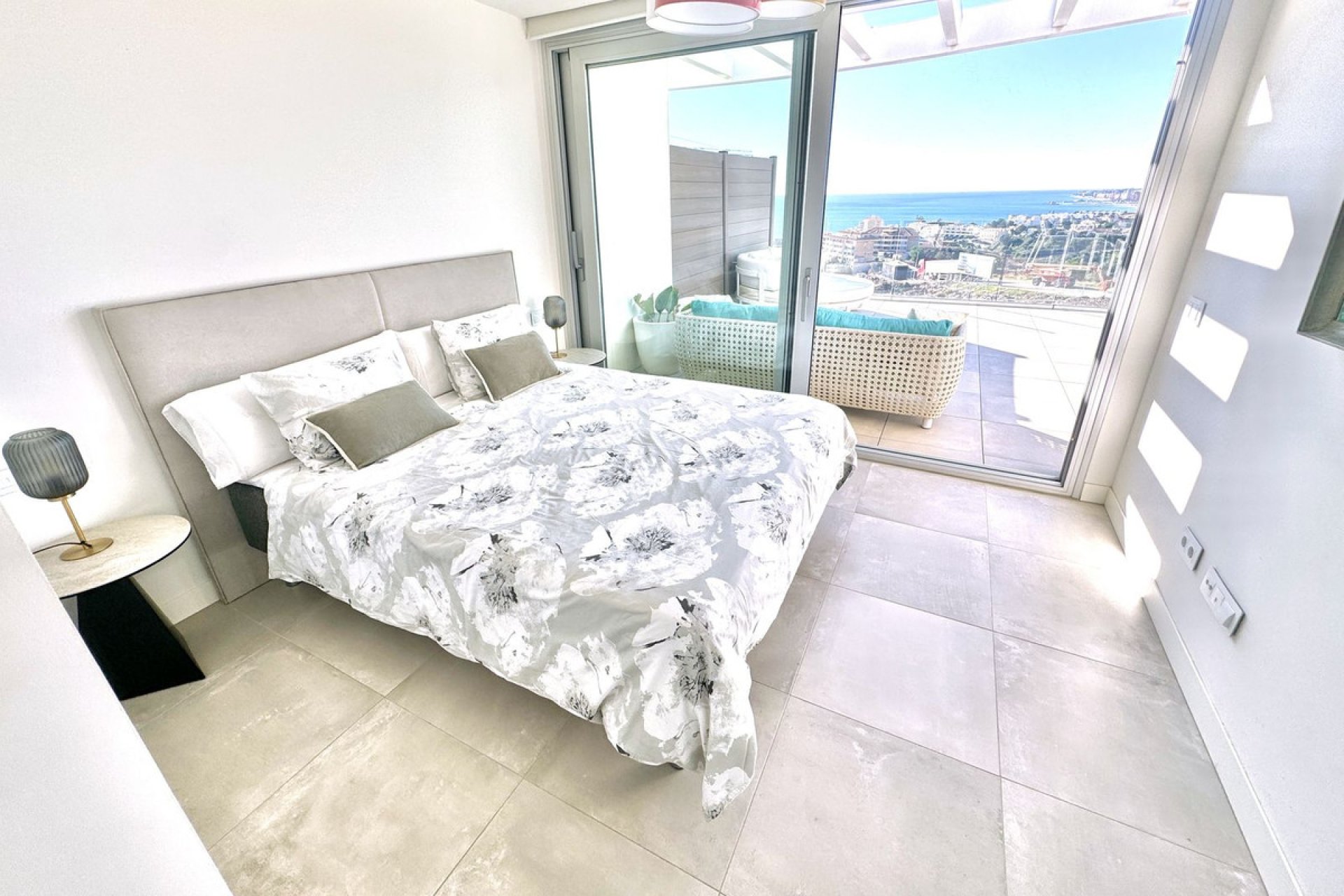 Resale - Apartment - Benalmádena