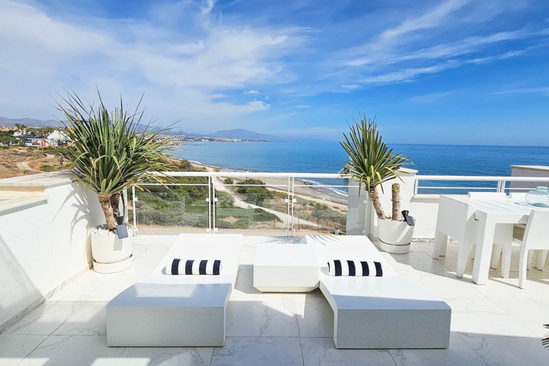 Resale - Apartment - Casares Playa - Casares