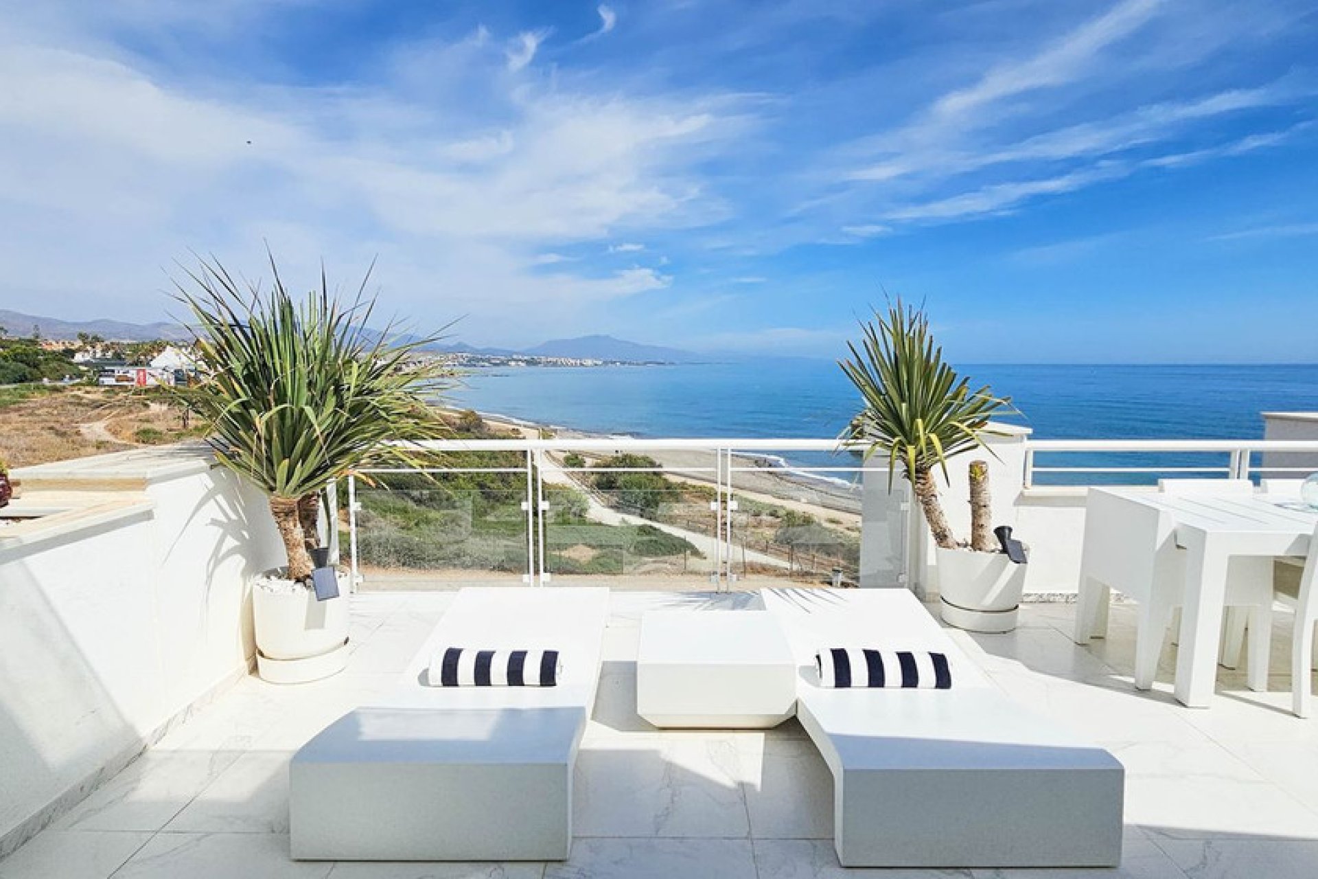 Resale - Apartment - Casares Playa - Casares