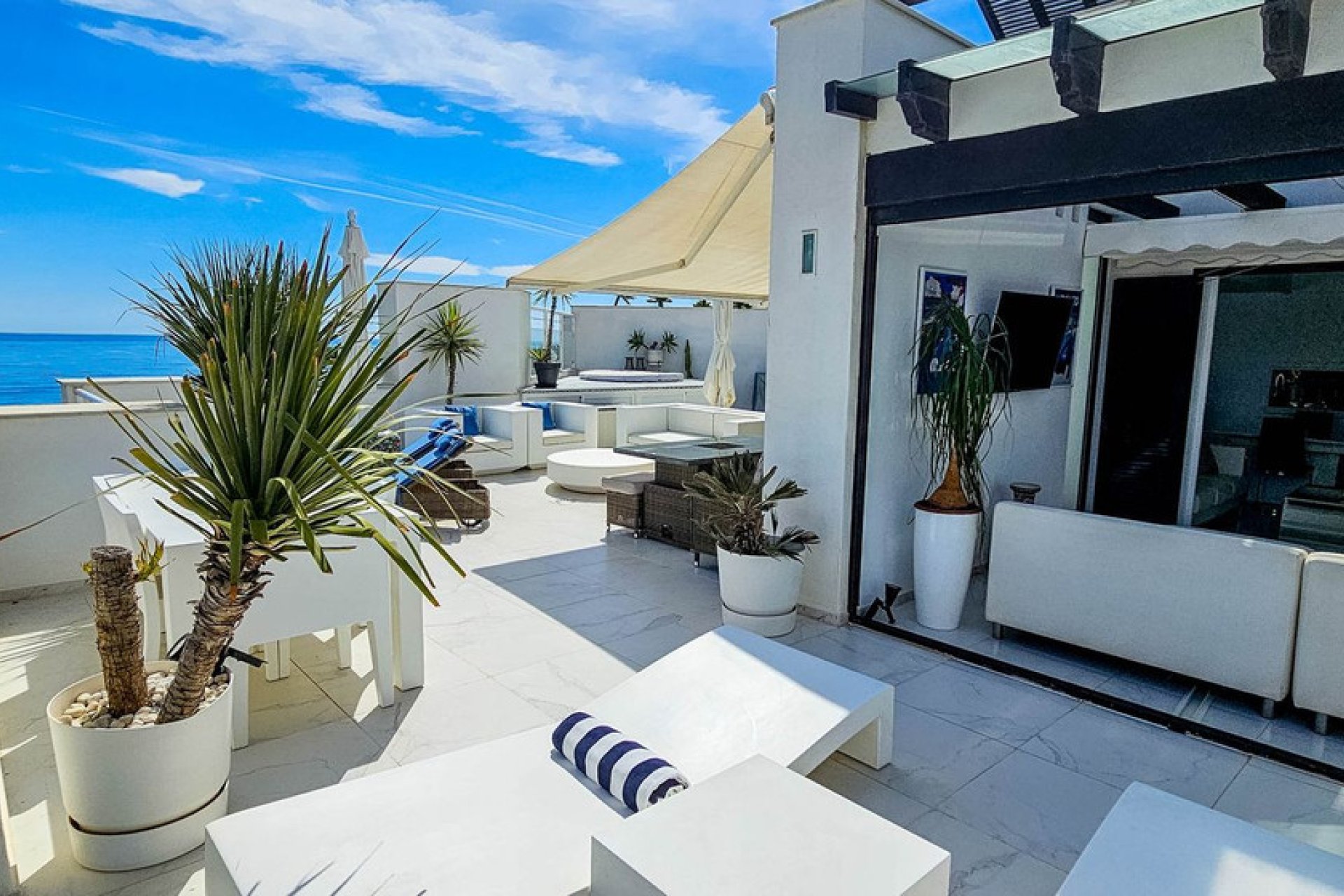 Resale - Apartment - Casares Playa - Casares