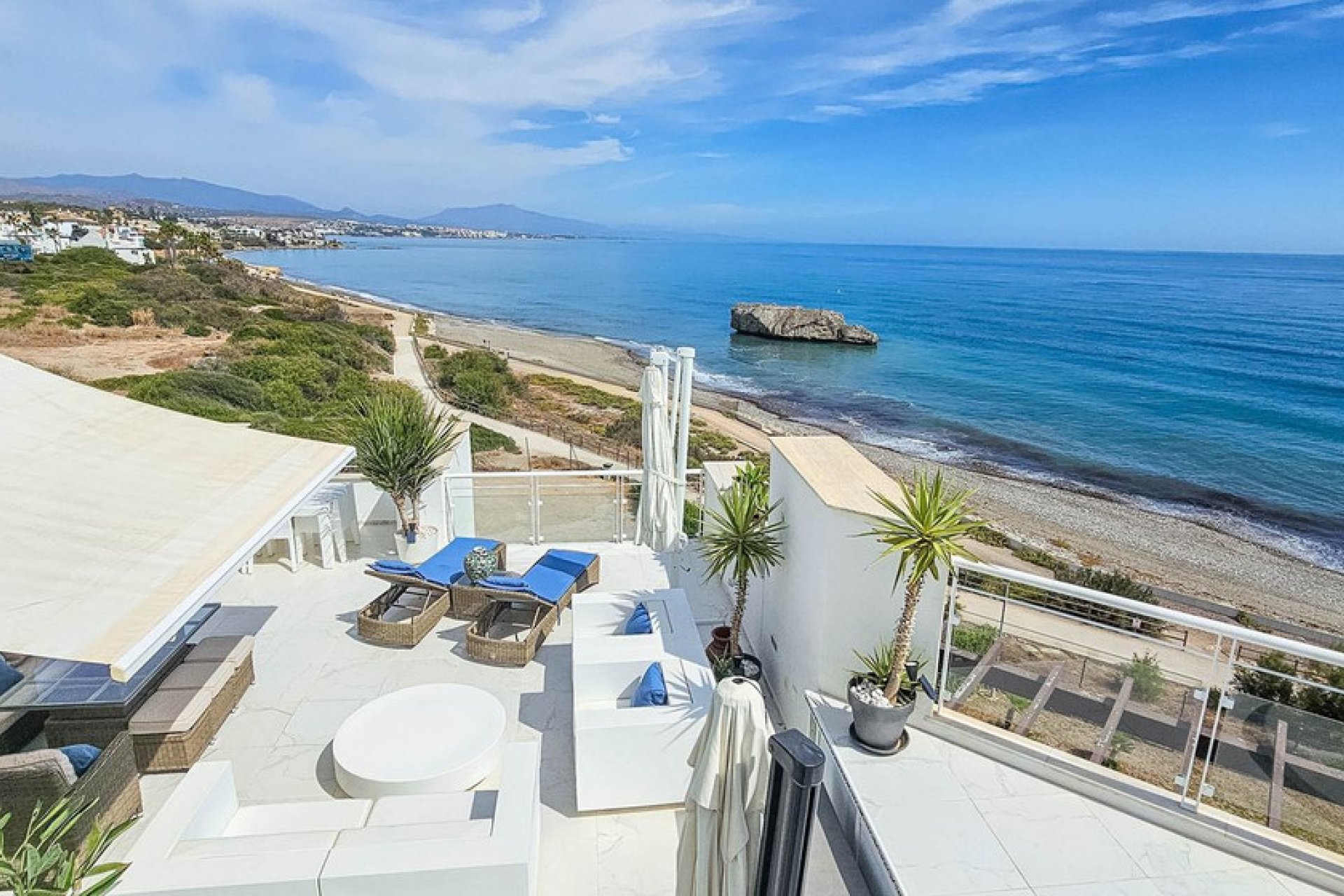 Resale - Apartment - Casares Playa - Casares