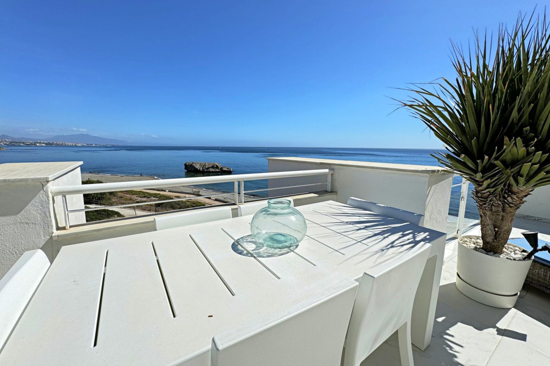 Resale - Apartment - Casares Playa - Casares