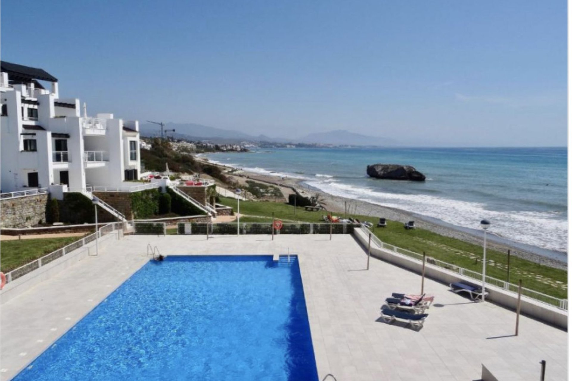 Resale - Apartment - Casares Playa - Casares