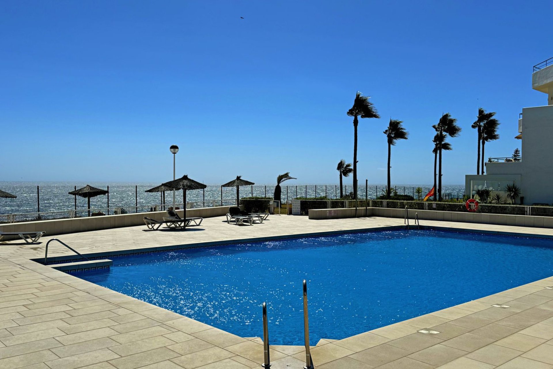 Resale - Apartment - Casares Playa - Casares