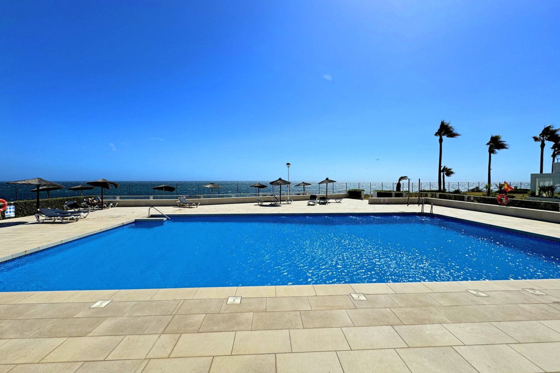 Resale - Apartment - Casares Playa - Casares