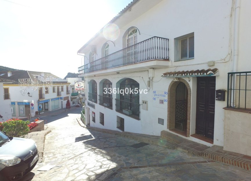 Resale - Apartment - Duplex - Benahavís - Benahavís Centro