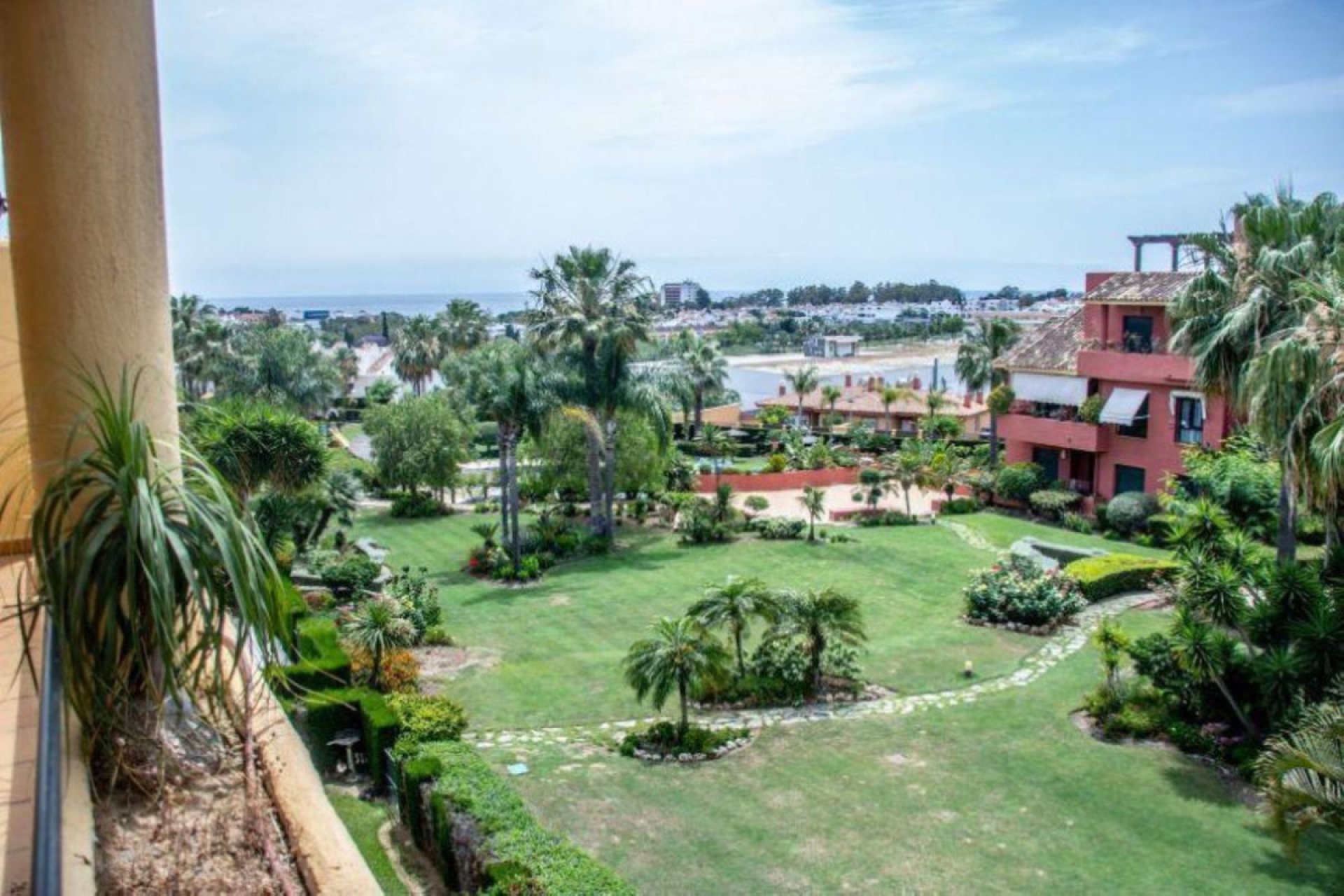 Resale - Apartment - Duplex - Estepona - Costalita