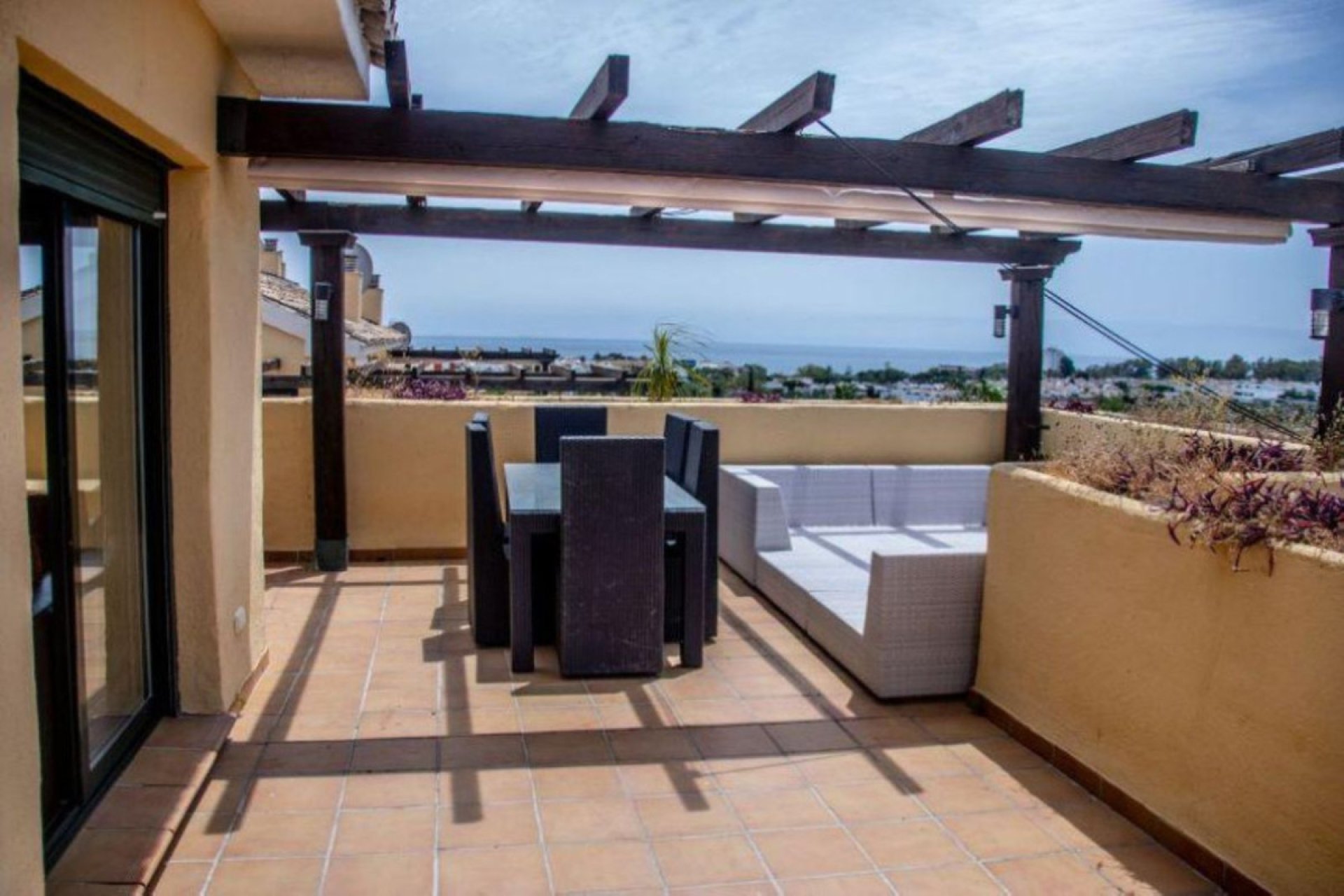 Resale - Apartment - Duplex - Estepona - Costalita